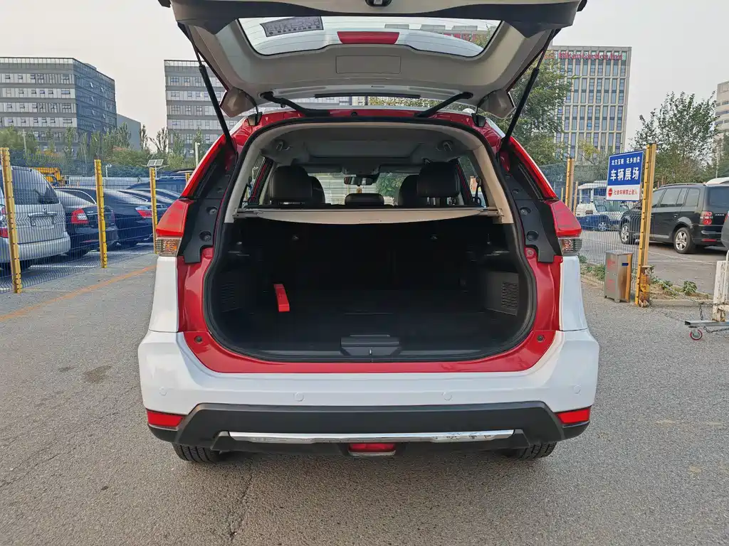 Nissan X-Trail — миниатюра 15