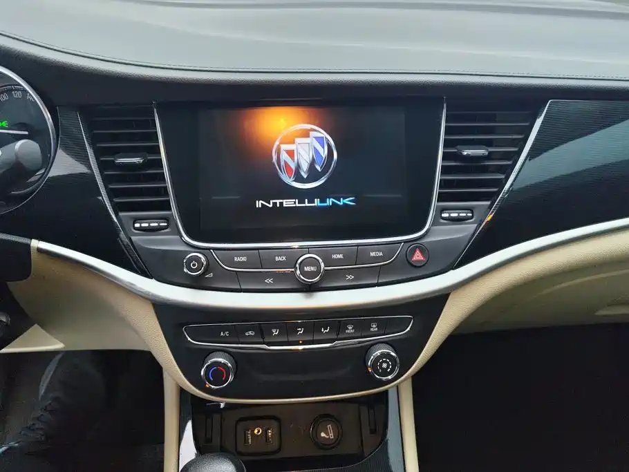 Buick Verano — миниатюра 13