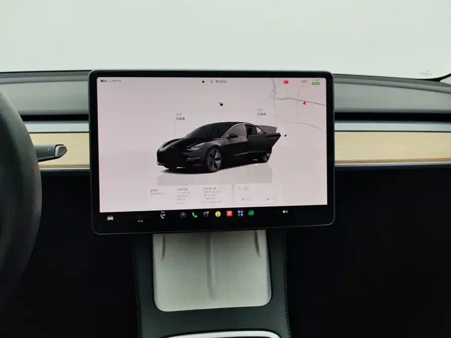 Tesla Model 3 — миниатюра 13