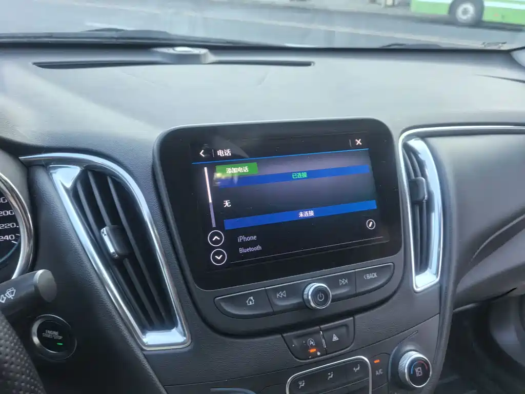 Chevrolet Malibu XL — миниатюра 12