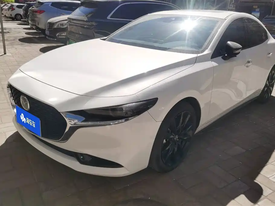 Mazda 3 Axela 2024