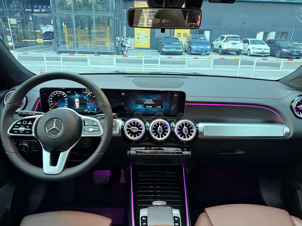 Mercedes-Benz GLB — миниатюра 6
