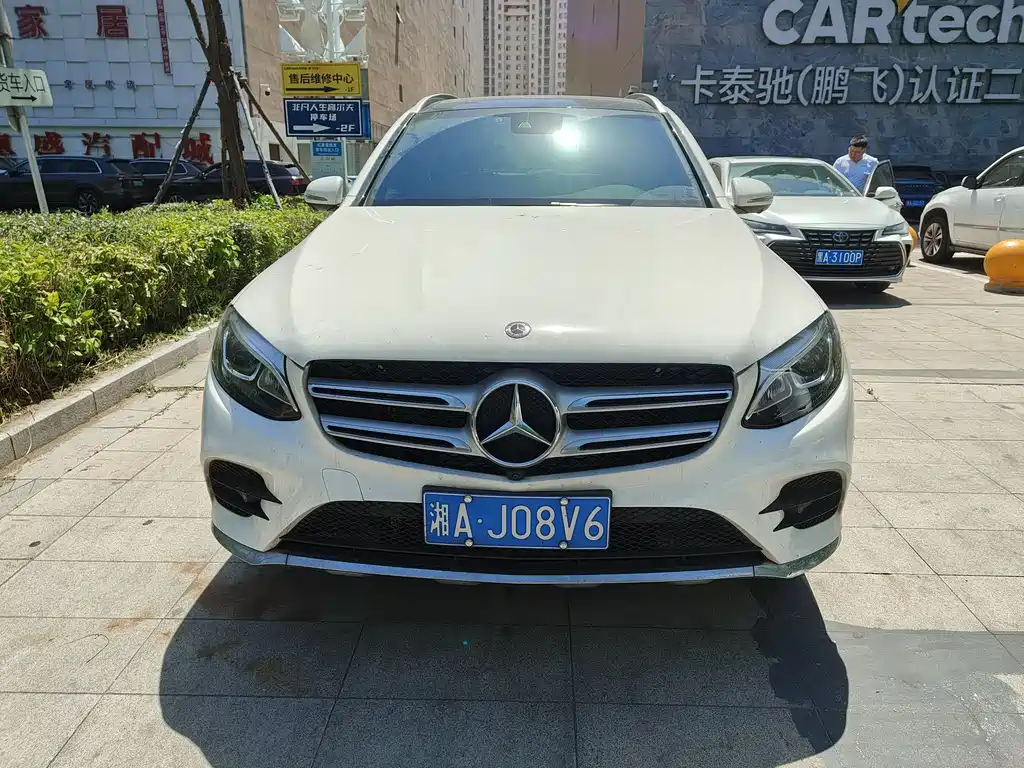 Mercedes-Benz GLC 2019 GLC 260 4MATIC Luxury
