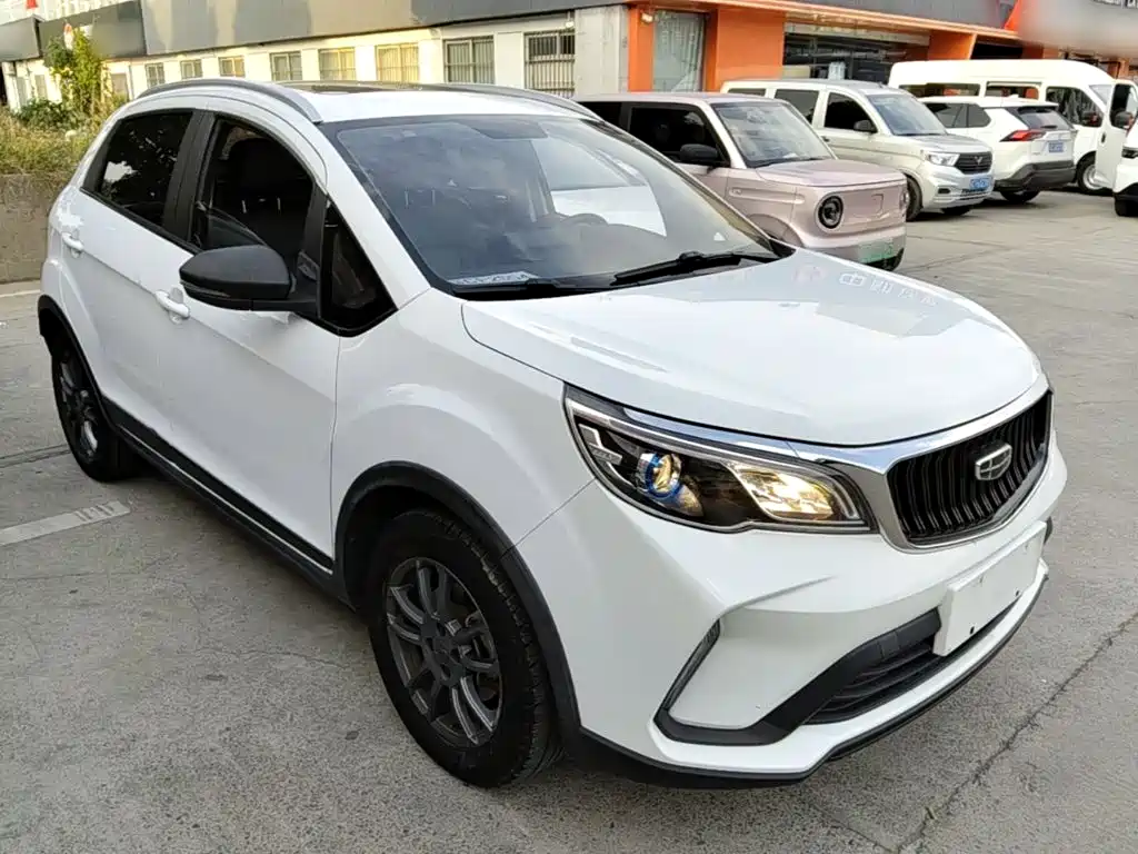 Geely Vision X3 — миниатюра 4