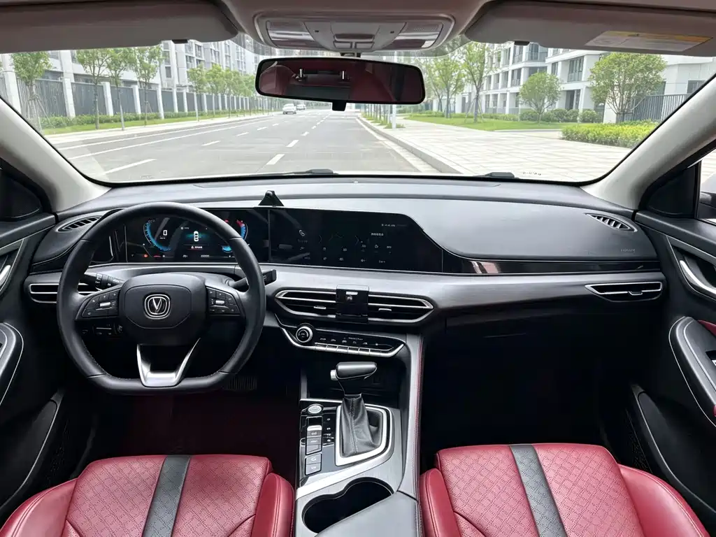 Changan Eado — миниатюра 8