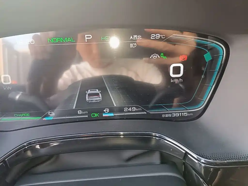 BYD Tang New Energy — миниатюра 12