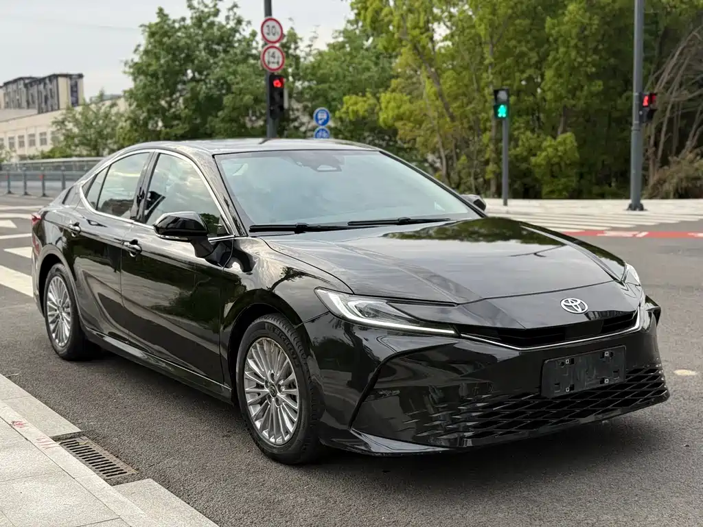 Toyota Camry 2024 2.0HGVP Luxury