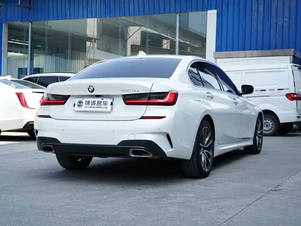 BMW 3 Series — миниатюра 18