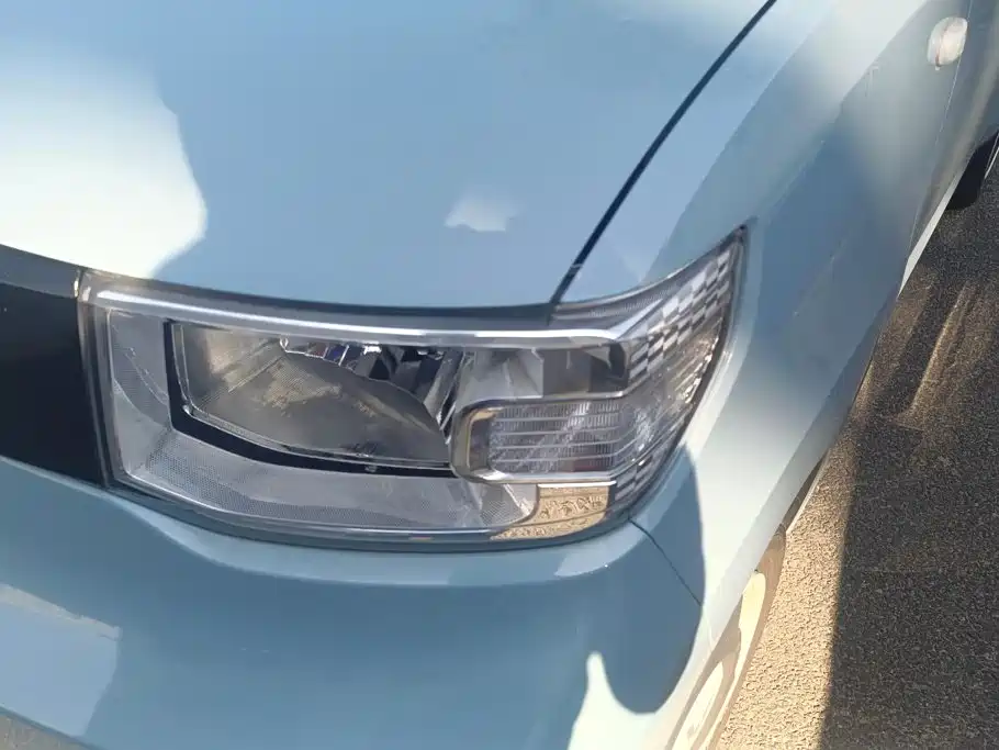 Wuling MINIEV — миниатюра 5
