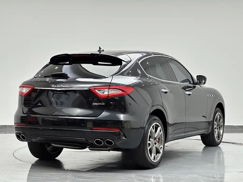 Maserati Levante — миниатюра 6
