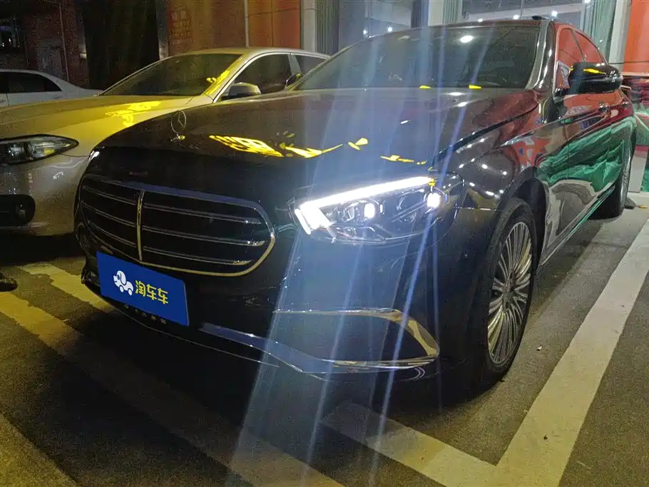 Mercedes-Benz E-Class 2021
