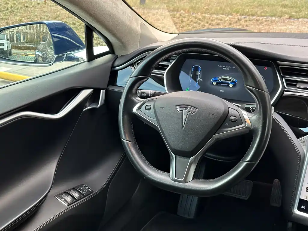 TESLA MODEL S