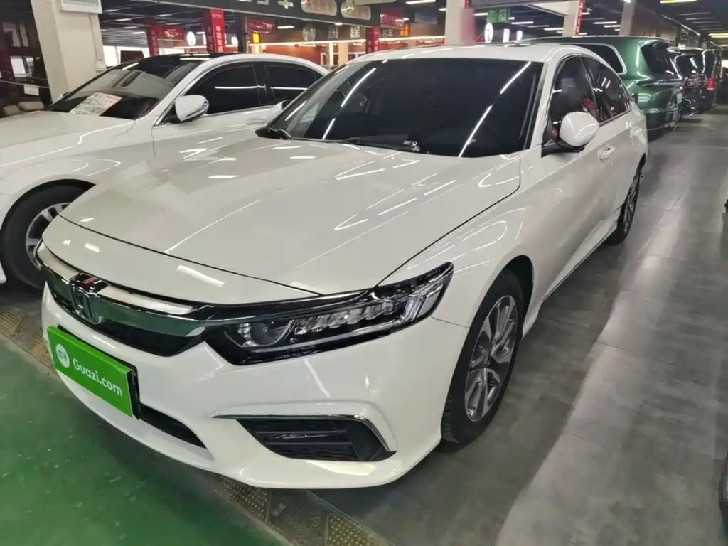 Купить Honda Inspire