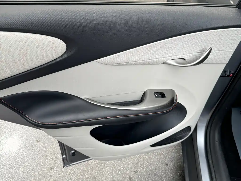 BYD Dolphin — миниатюра 7