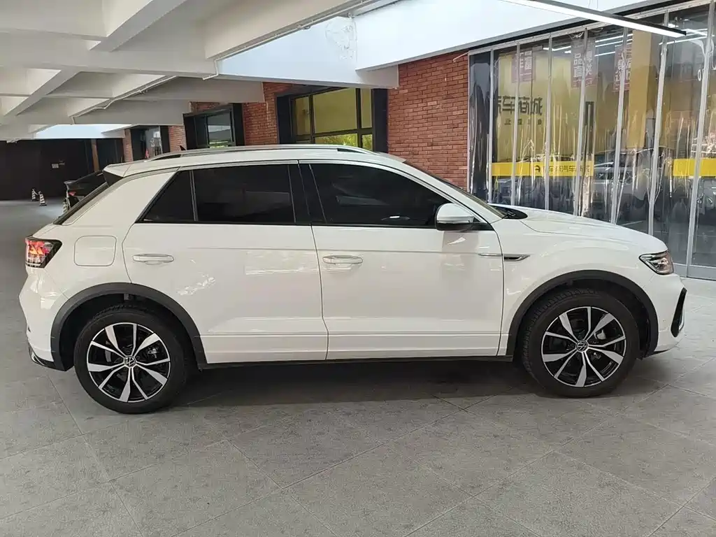 Volkswagen T-Roc — миниатюра 5