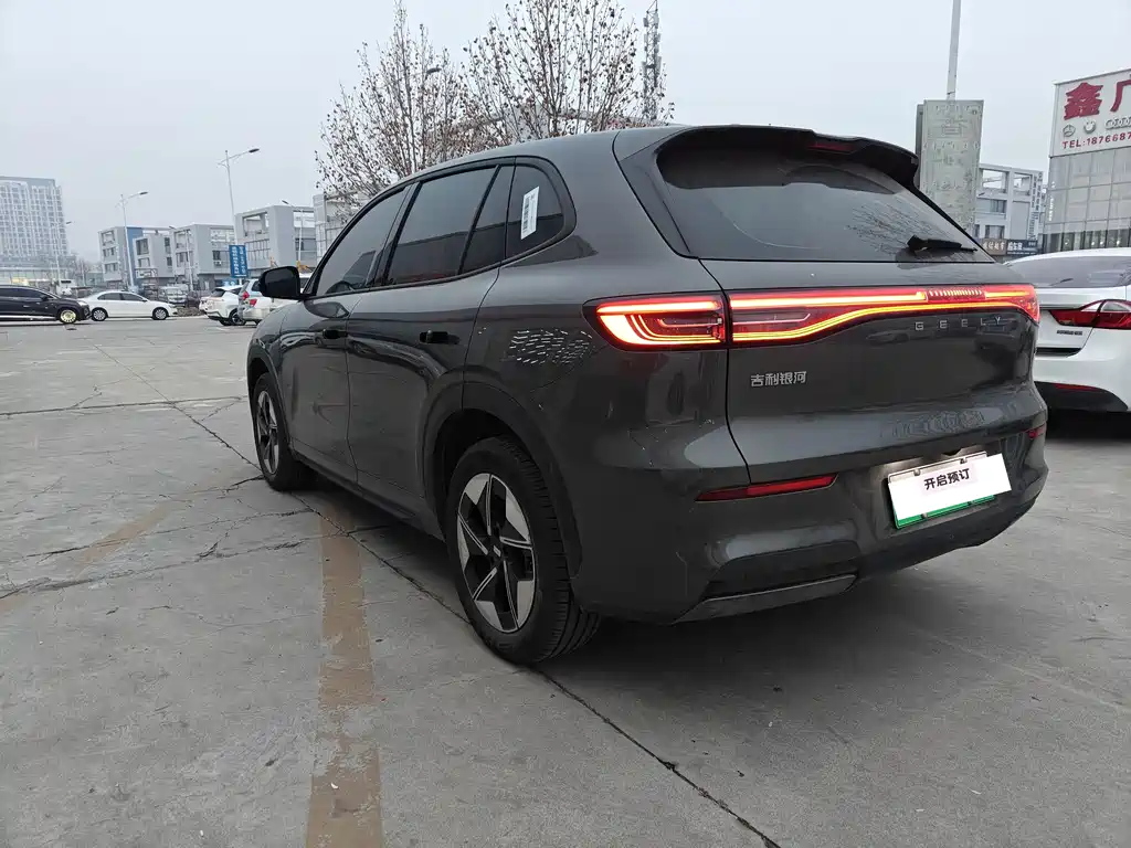 GEELY GALAXY GALAXY E5