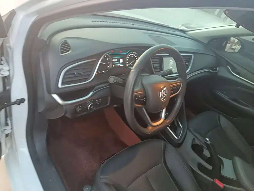 Buick Excelle — миниатюра 10