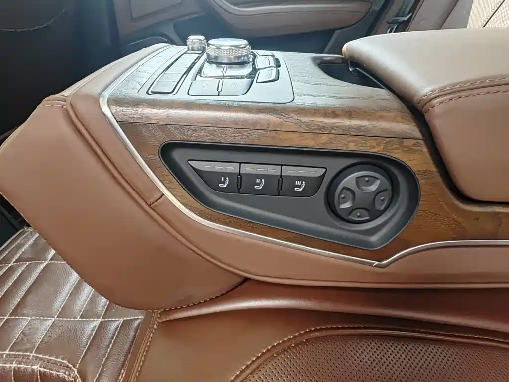 Audi A6L — миниатюра 7