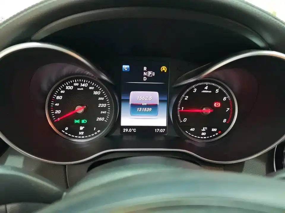 Mercedes-Benz C-Class — миниатюра 6