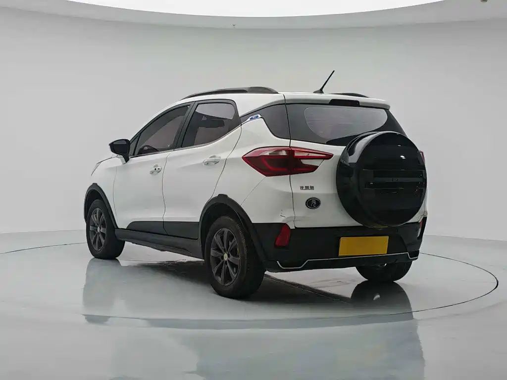 BYD Yuan EV — миниатюра 4