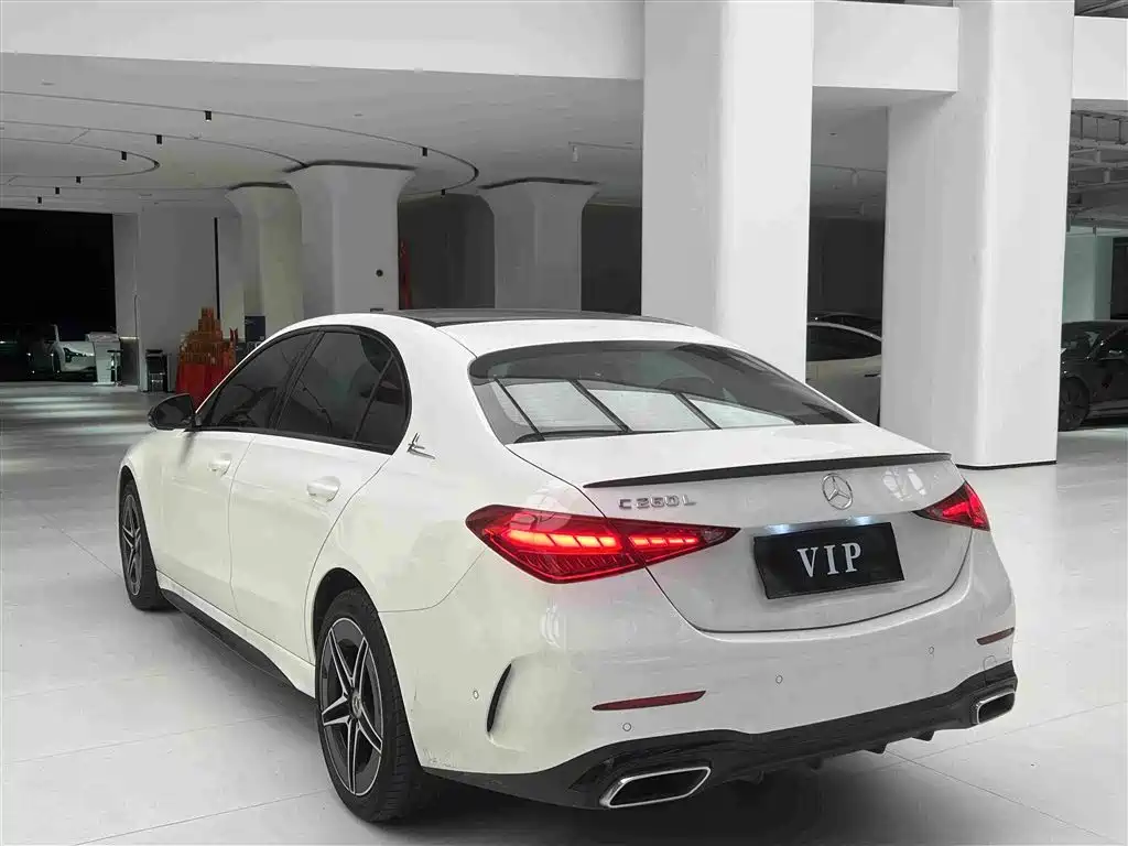 Mercedes-Benz C-Class — миниатюра 7