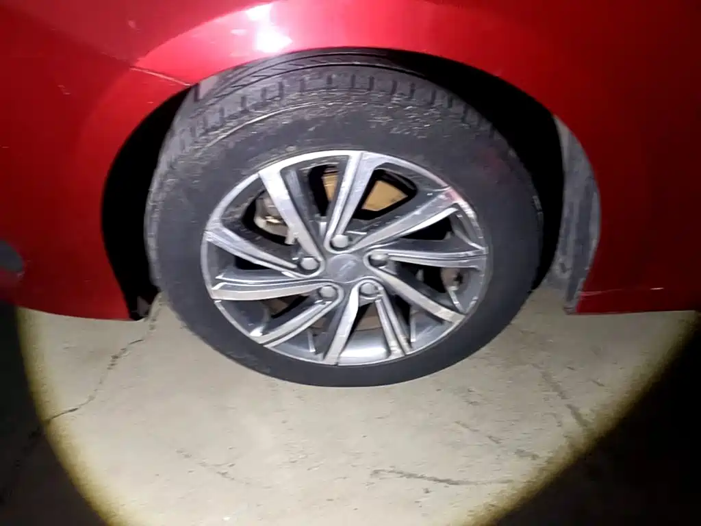 Geely Binrui — миниатюра 23