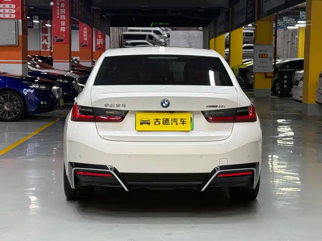 BMW i3 — миниатюра 6