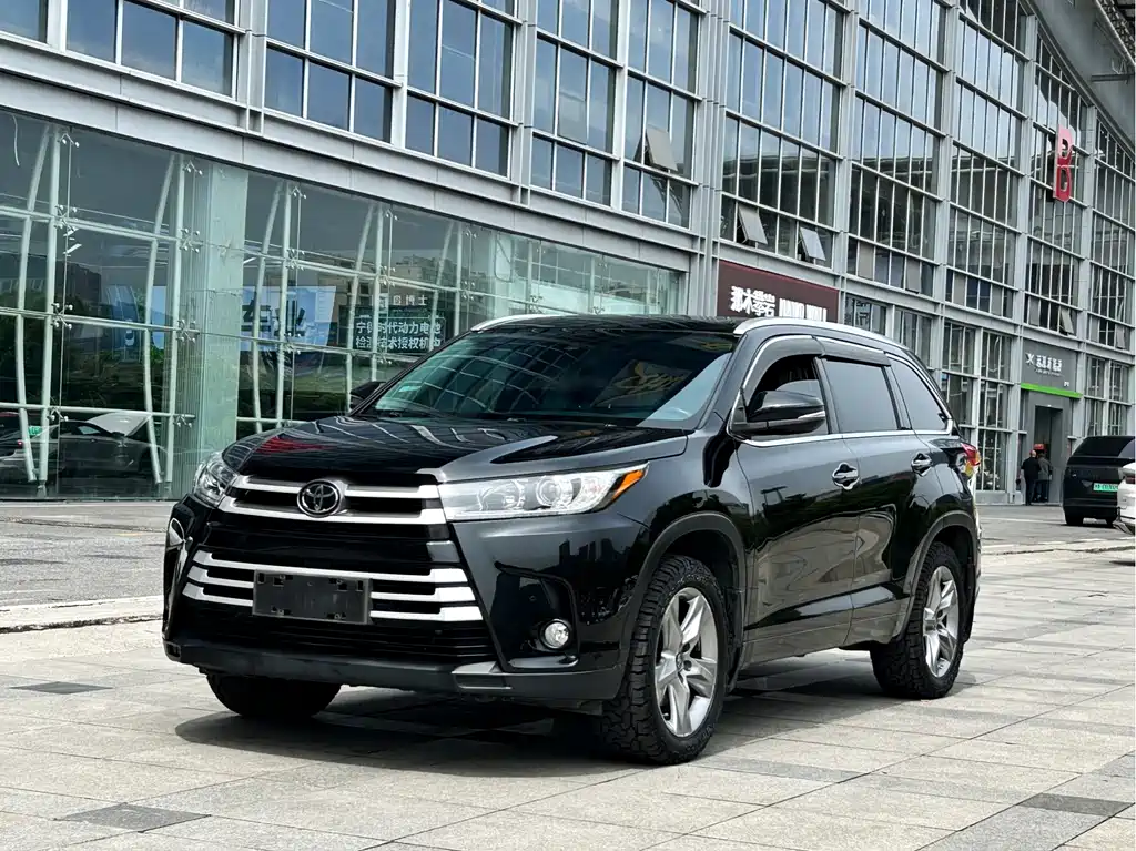 Toyota Highlander 2021