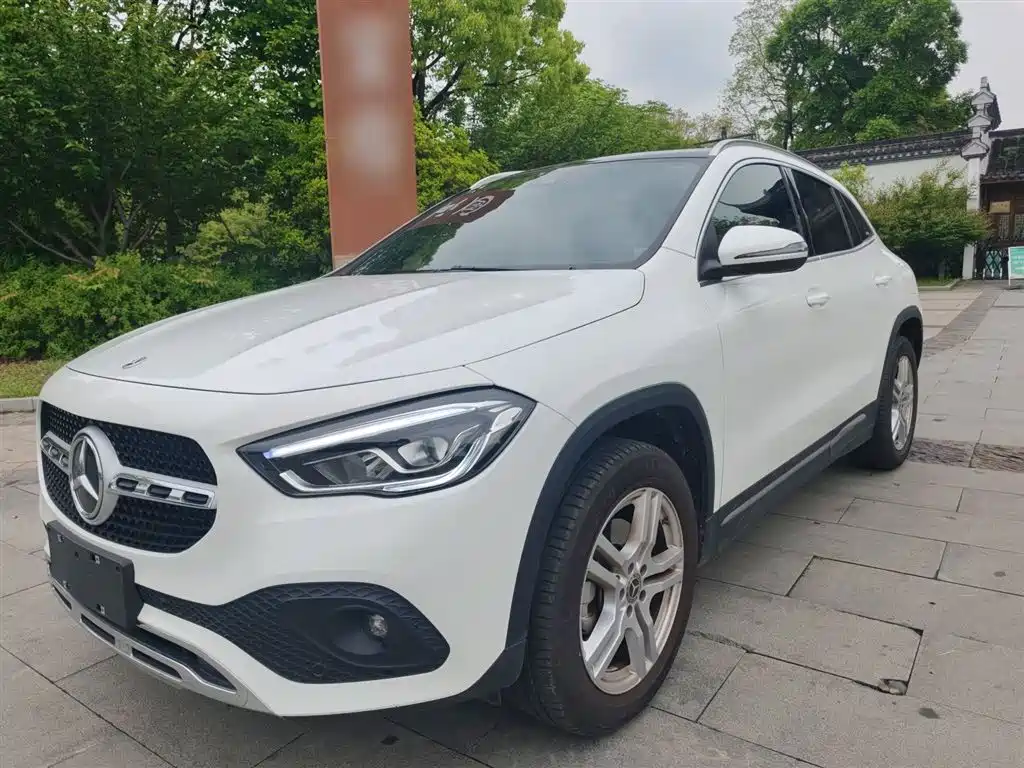 Купить Mercedes-Benz GLA