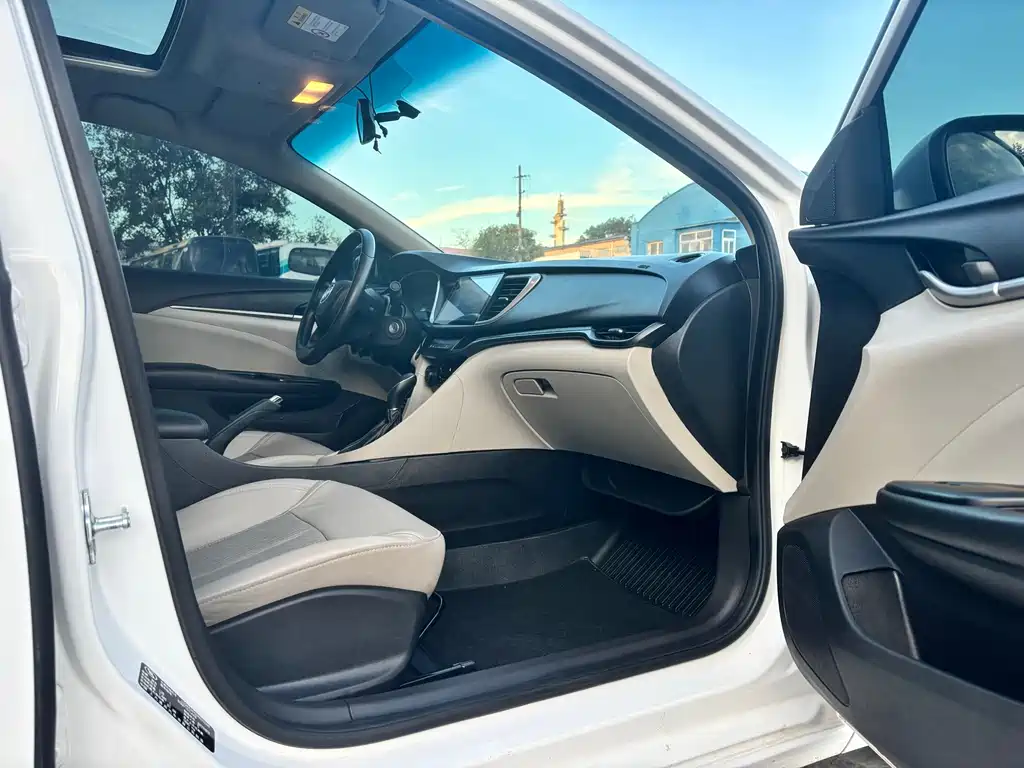 Buick Excelle — миниатюра 8