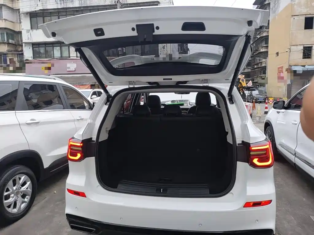 Roewe RX5 — миниатюра 19