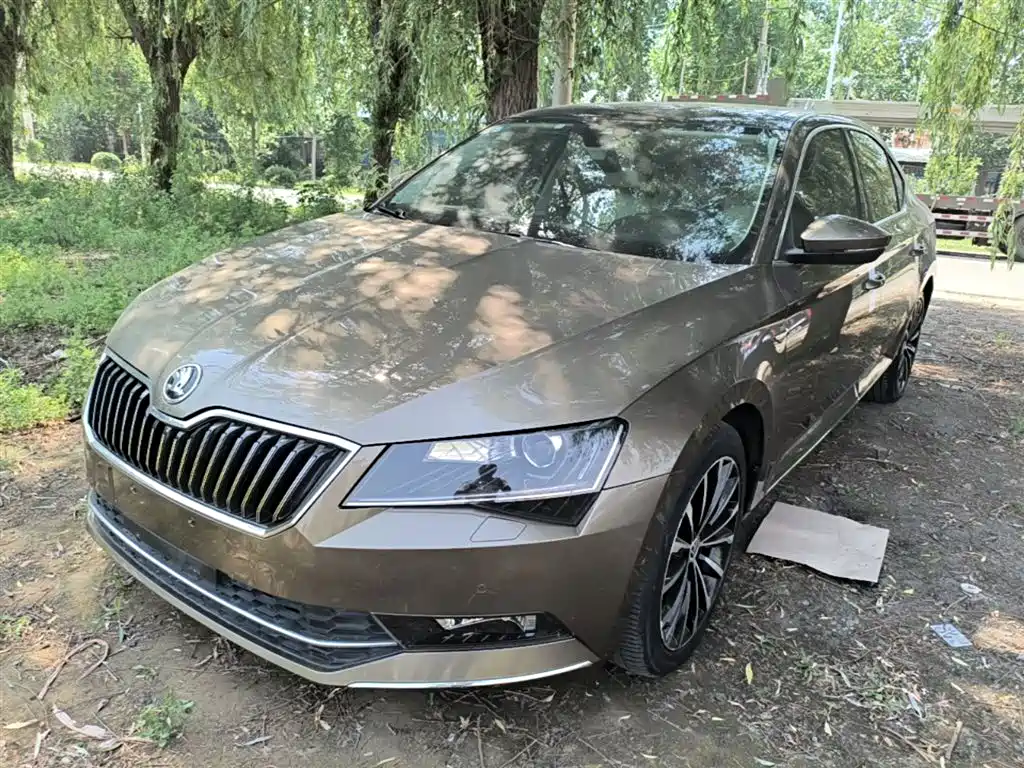 Купить Skoda Superb