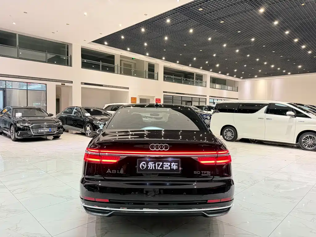 Audi A8 — миниатюра 11