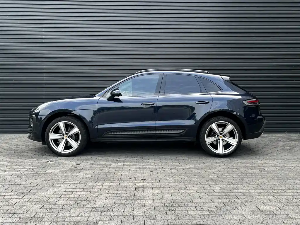 Porsche Macan — миниатюра 5