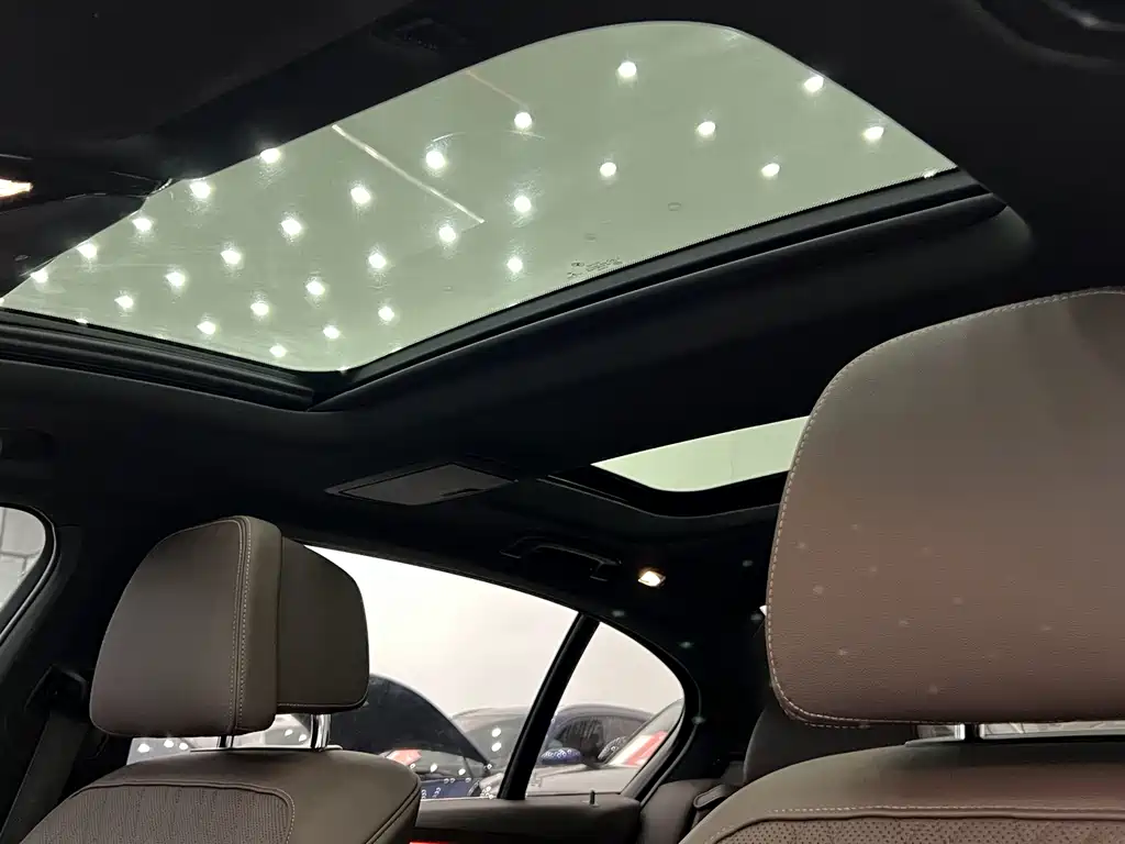 BMW 5 Series — миниатюра 7