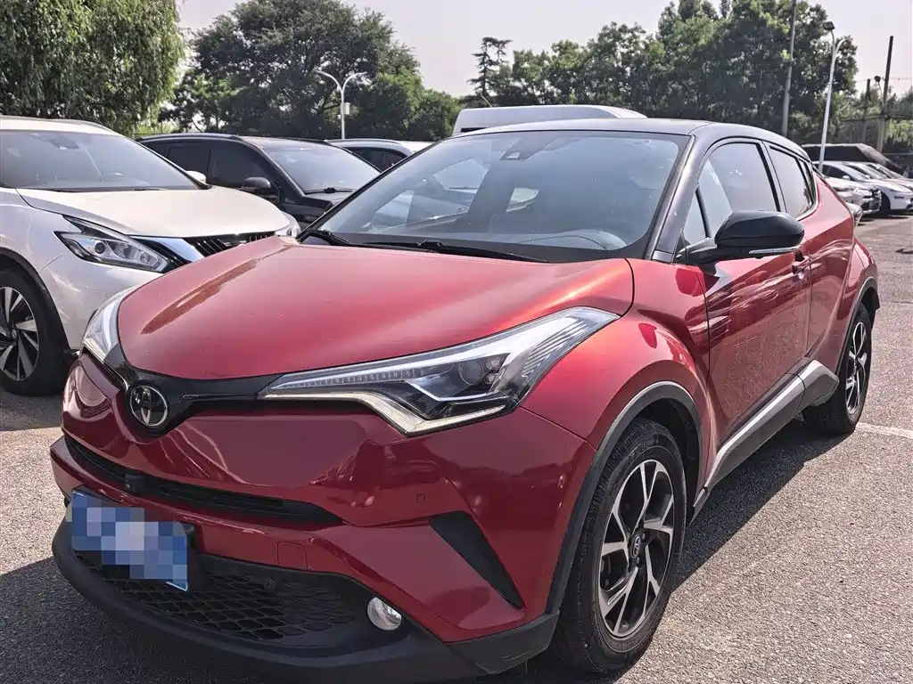Купить Toyota C-HR