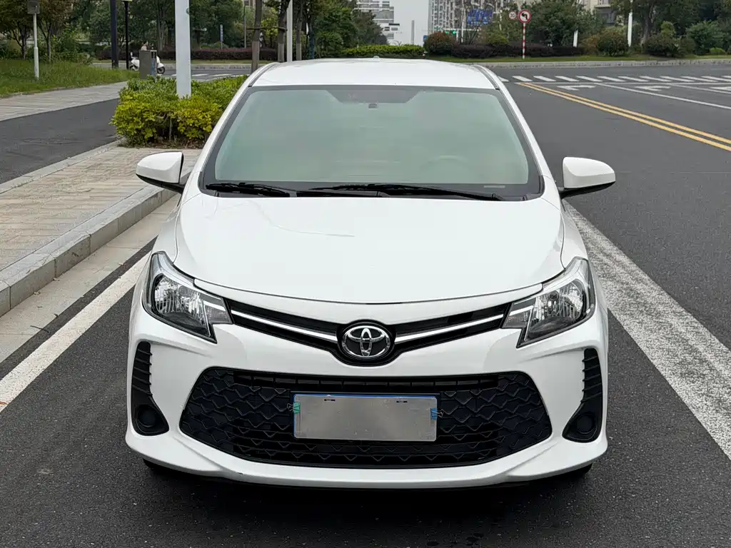 Toyota Vios FS — миниатюра 2