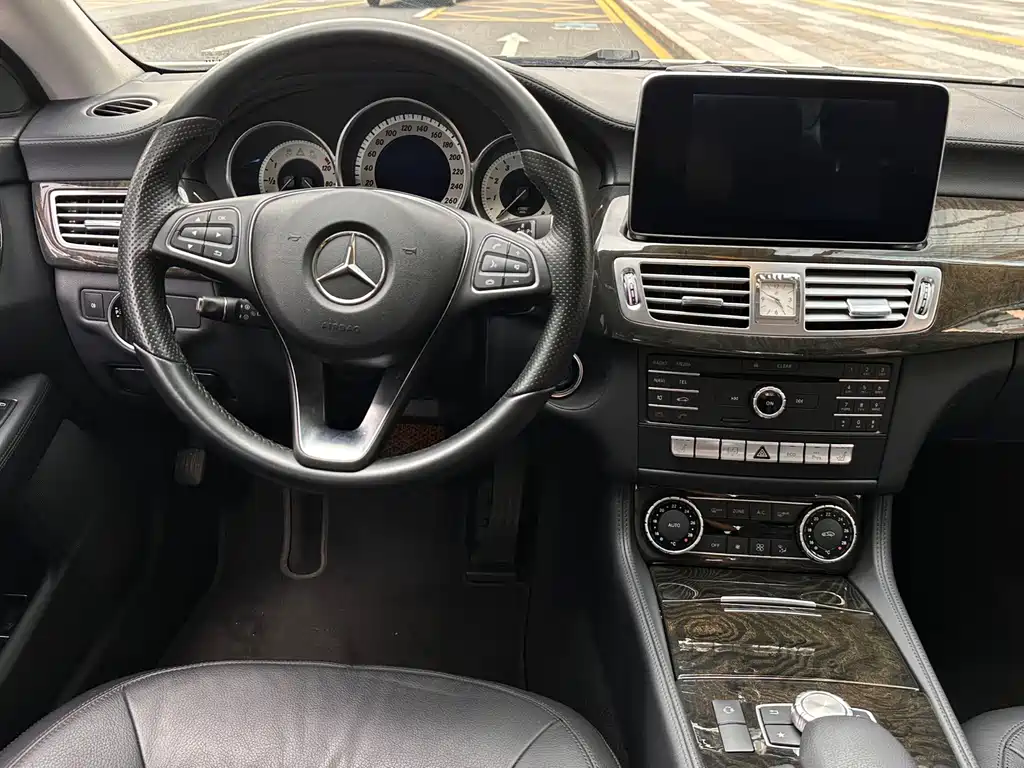 Mercedes-Benz CLS 2015 CLS 320