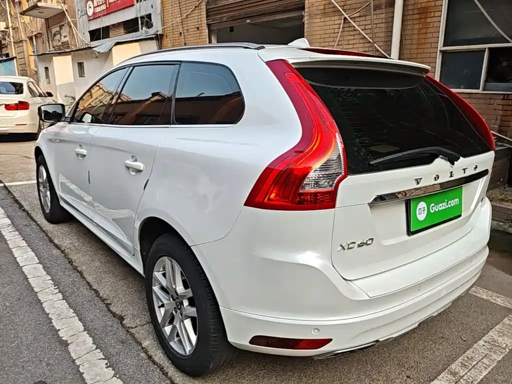 Volvo XC60 — миниатюра 5