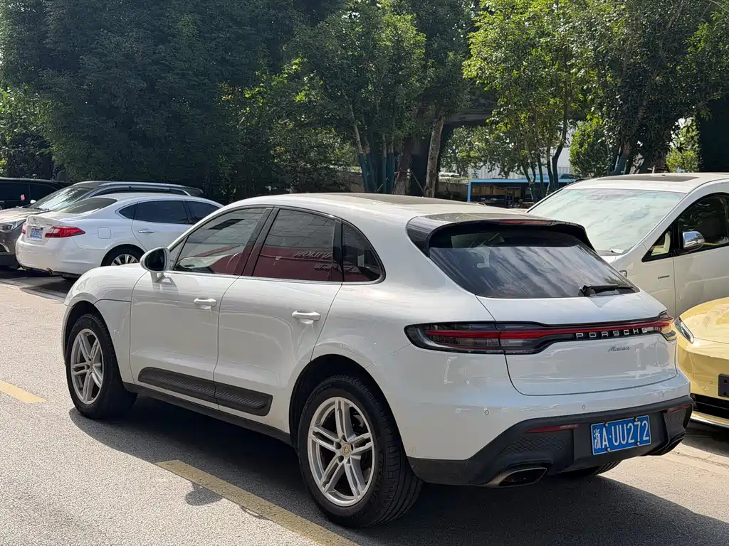 Porsche Macan — миниатюра 7