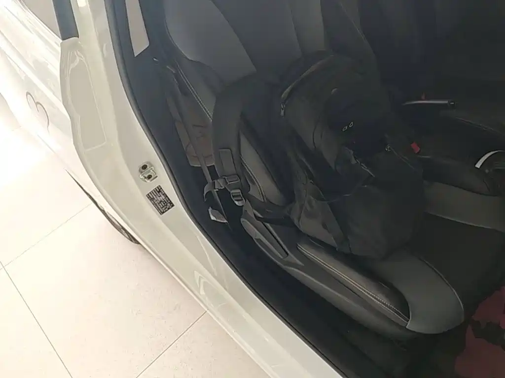 Roewe Clever — миниатюра 25