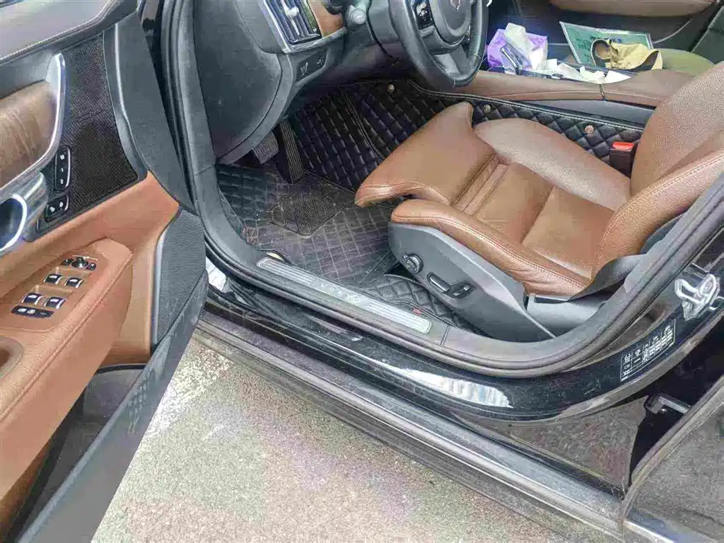 Volvo S90 — миниатюра 4