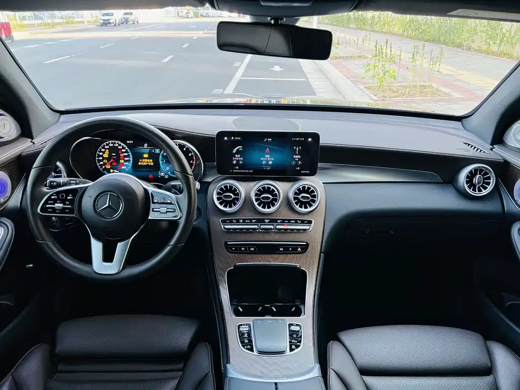 Mercedes-Benz GLC — миниатюра 5