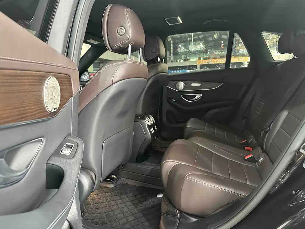 Mercedes-Benz GLC — миниатюра 12