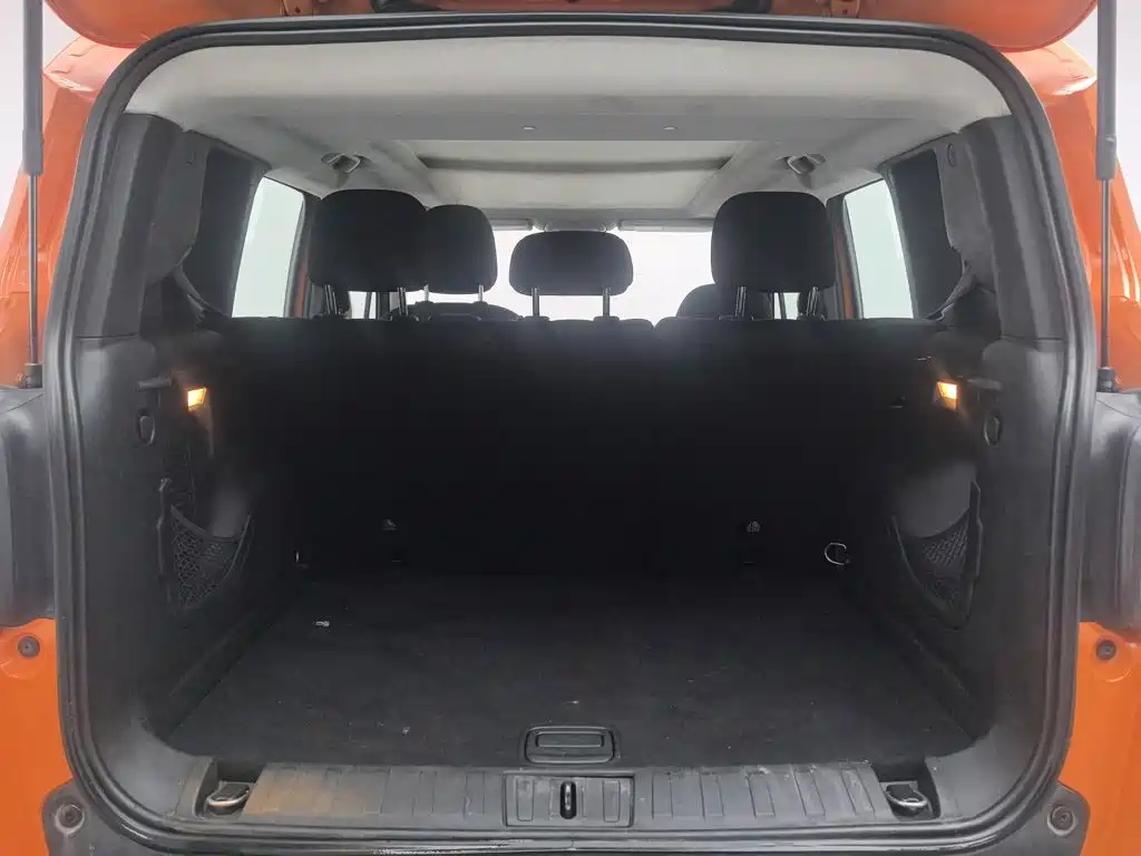 Jeep Renegade — миниатюра 16