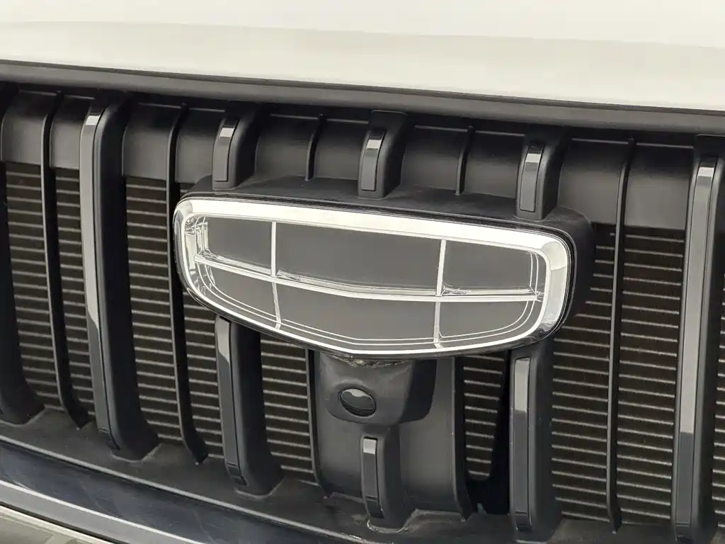 Geely Binyue — миниатюра 10