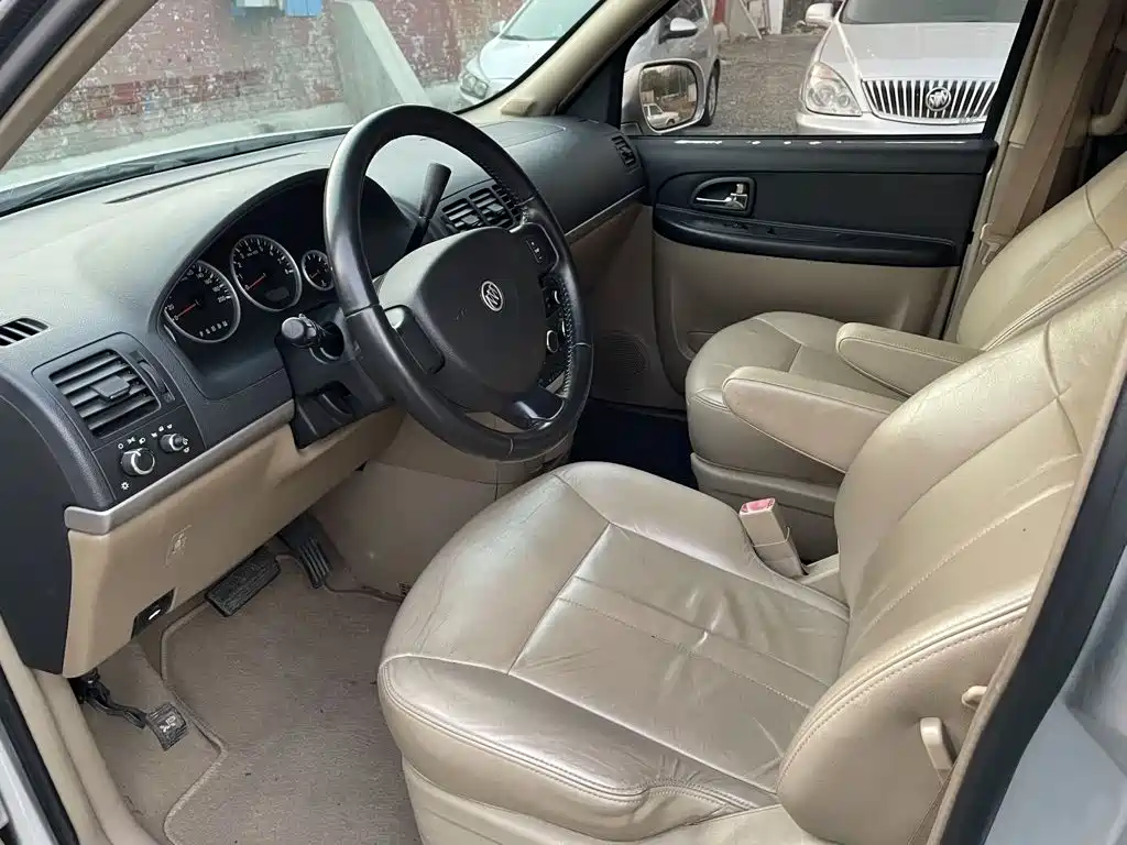 Buick GL8 — миниатюра 4