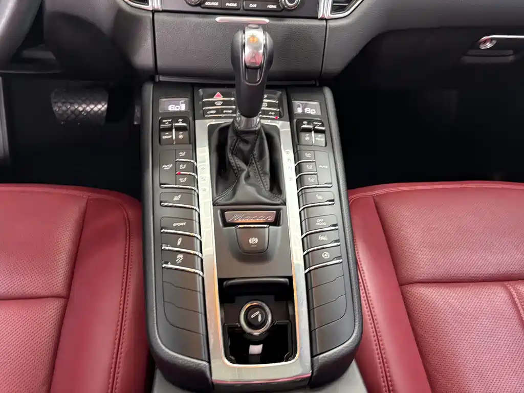 Porsche Macan — миниатюра 19
