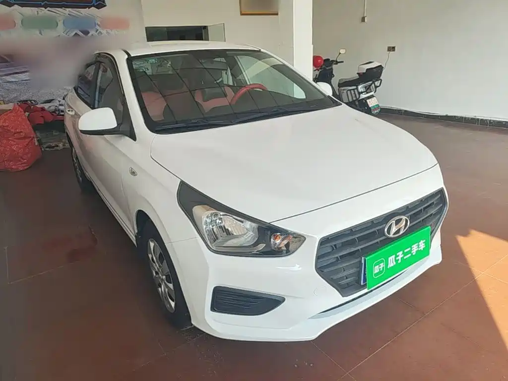 Hyundai Verna — миниатюра 4