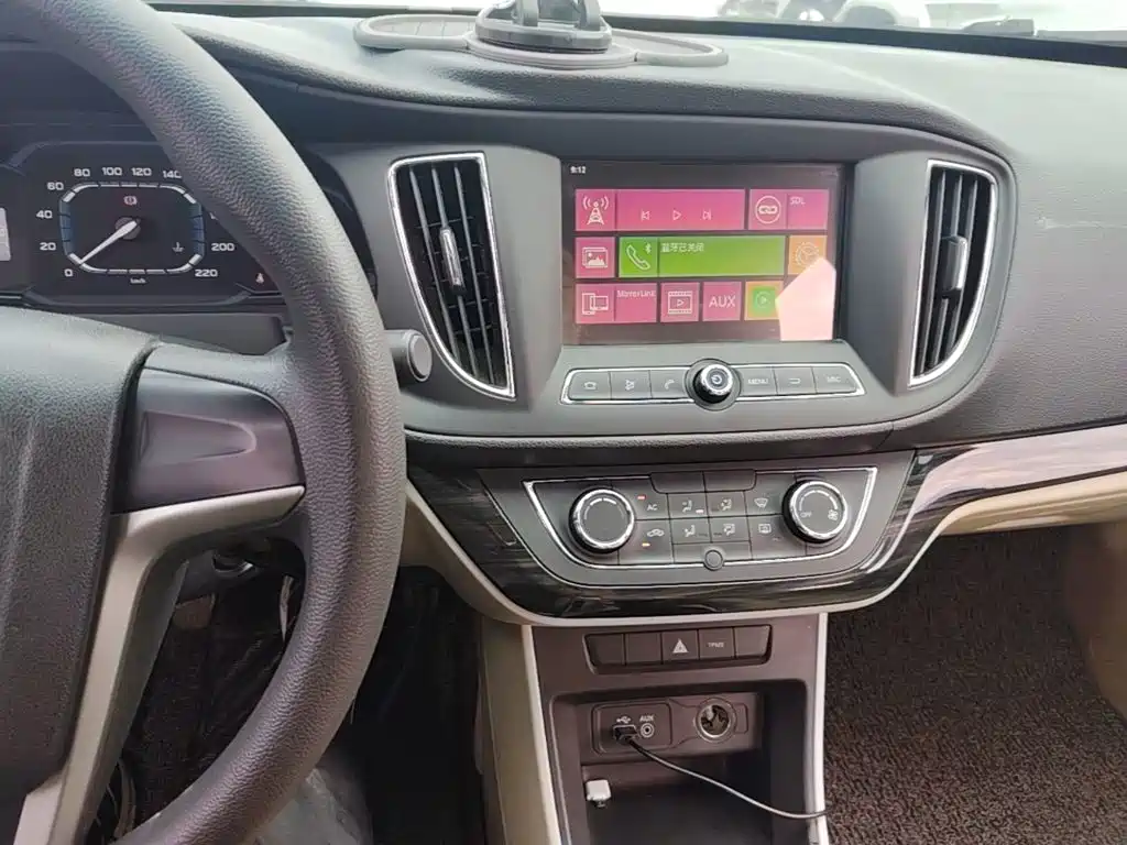 Roewe 360 — миниатюра 13